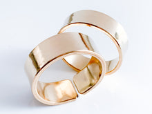 Load image into Gallery viewer, Hammered Texture Band Ring - Everything Beautiful Jewelry