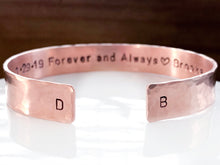 Load image into Gallery viewer, Men's Copper Hammered Bracelet, Unisex, Boyfriend Girlfriend Anniversary - Everything Beautiful Jewelry