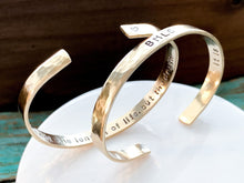 Load image into Gallery viewer, Memorial Bracelet Gift, Funeral Tribute Gift - Everything Beautiful Jewelry